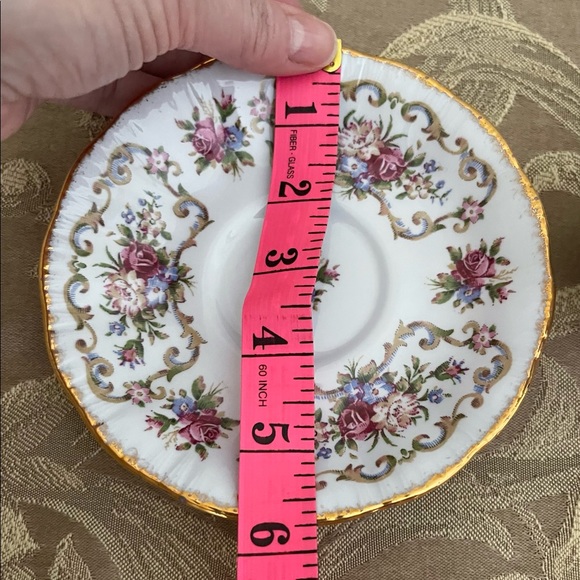 Paragon Antique Series Georgian Teacup & Saucer - Picture 11 of 11